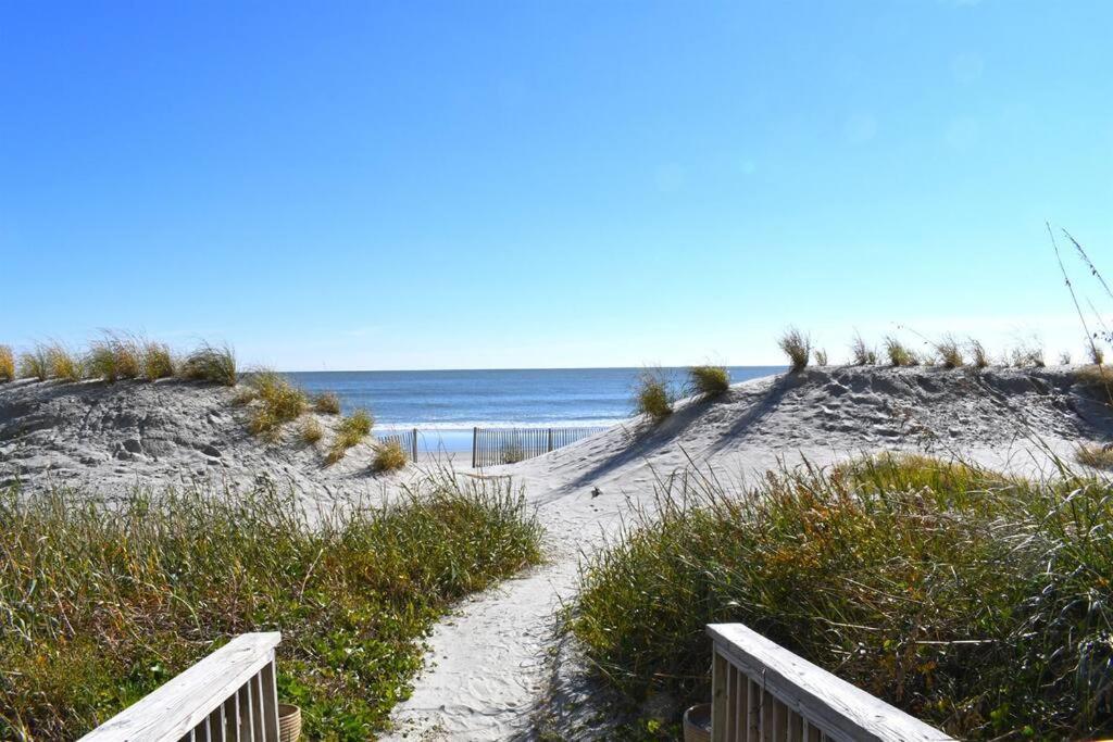 New Remodeled Direct Oceanfront Views Beach Cove マートルビーチ エクステリア 写真