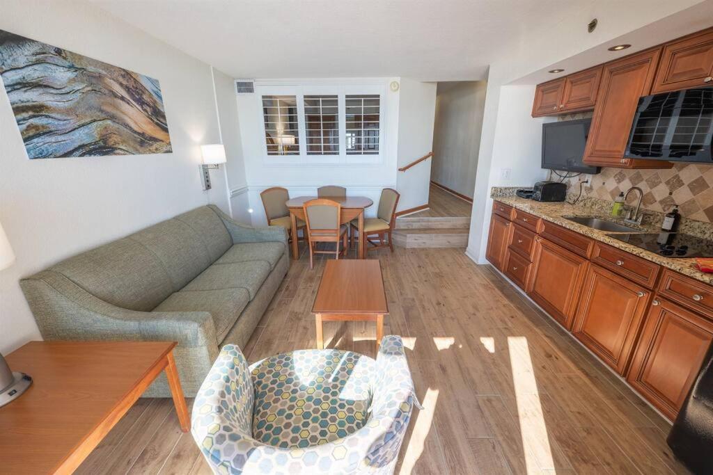 New Remodeled Direct Oceanfront Views Beach Cove マートルビーチ エクステリア 写真